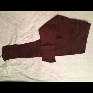 Black lululemon crops size 4